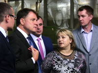 Arrival of the governor to the plant Amber strand